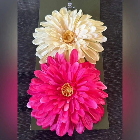 Hair / bag / dress clip big fabric flower .  New. Lemon yellow and bright pink - Picture 1 of 6